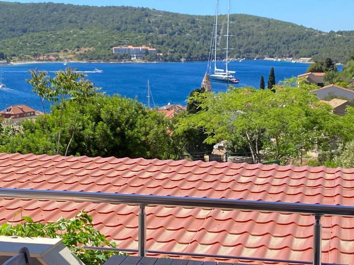 Vila Sunce Вис Экстерьер фото